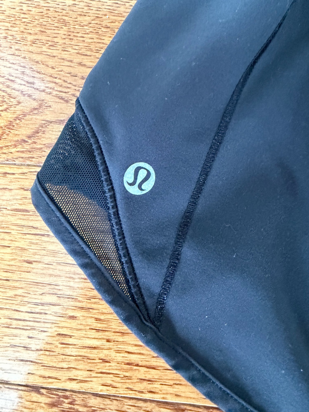 Lululemon Hotty Hot Short II *Long 4" Black - Picture 6 of 8